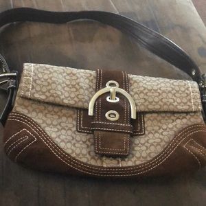 Very lightly used Coach shoulder purse
